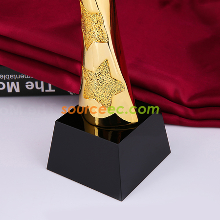 禮品訂造2018跨年之星樹脂水晶獎盃紀念品