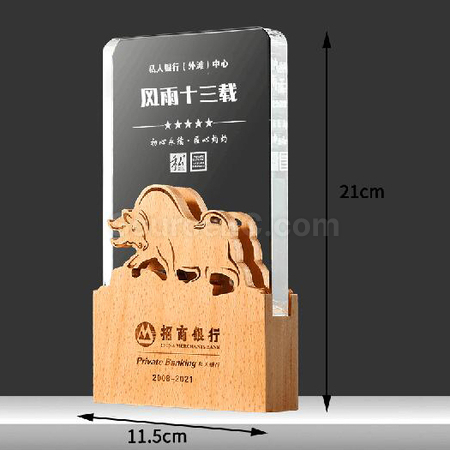 禮品訂造牛氣沖天水晶獎座紀念品