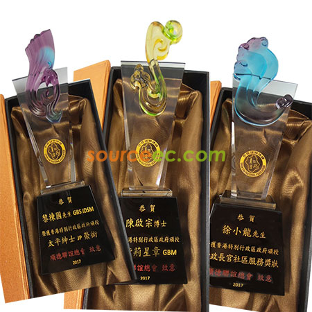 琉璃水晶座 | 學校水晶座 | 琉璃紀念品 | 雕刻水晶座 | 3D水晶座